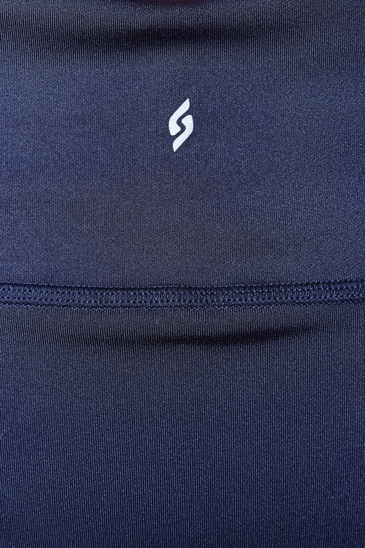 Trendyol Collection  Dunkelblaue reflektierende bedruckte 2-lagige Innenshorts mit Tasche, Tennis-Strick-Sport-Shorts-Rock THMSS23SR00013