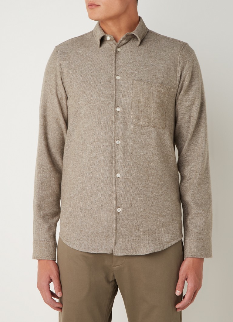 Camisa SAMSØE SAMSØE Liam de corte regular, feita de algodão orgânico.