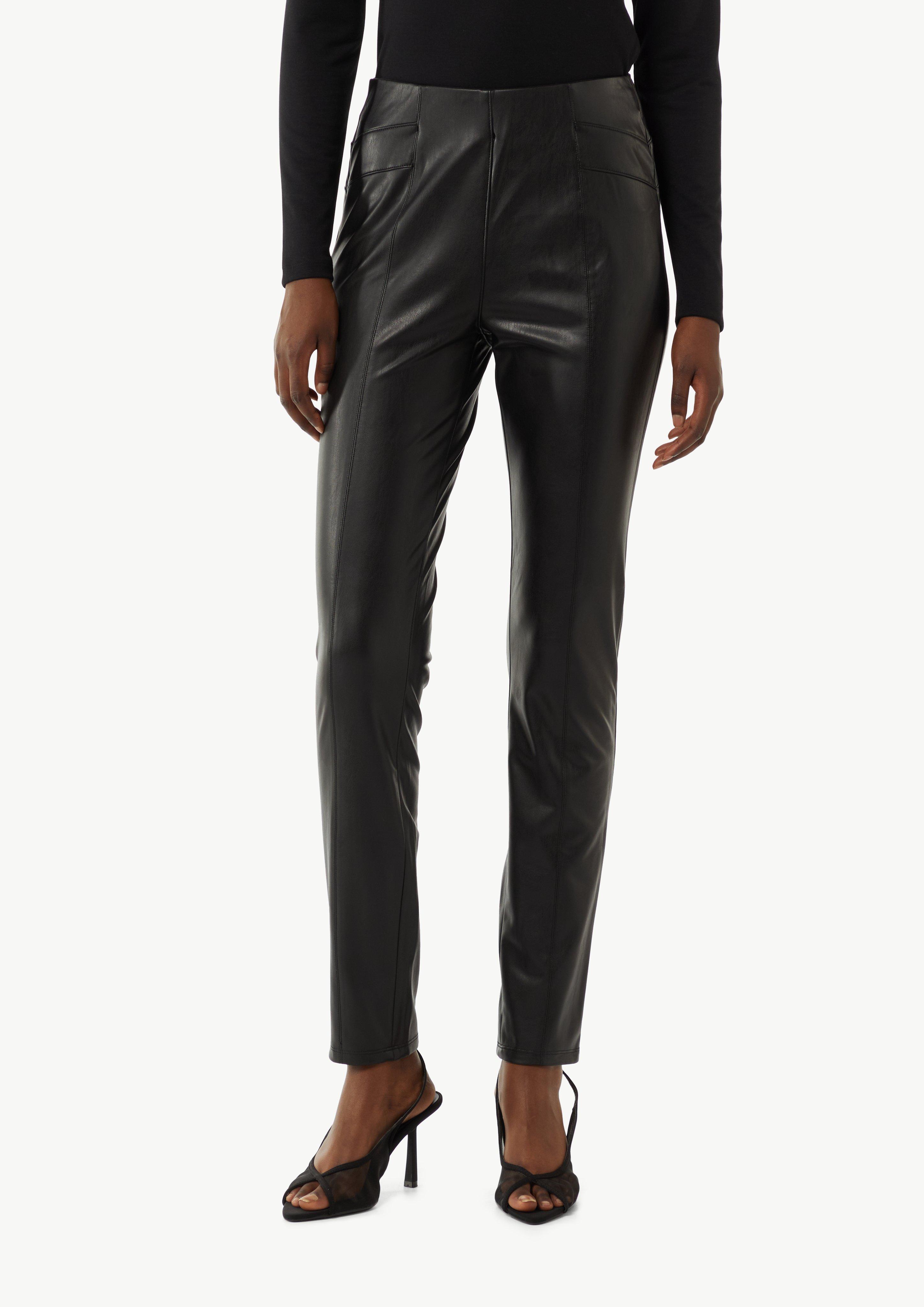 Elastische Leggings aus Lederimitat - schwarz