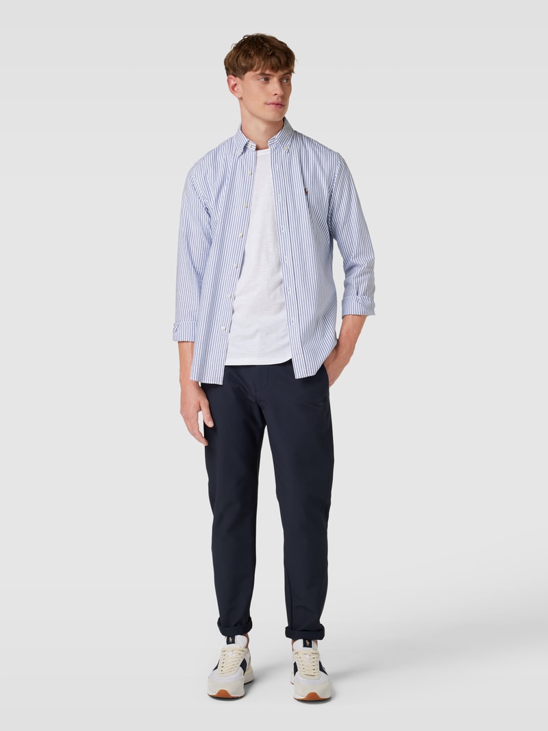 Custom Fit Freizeithemd mit Button-Down-Kragen in ozean blau