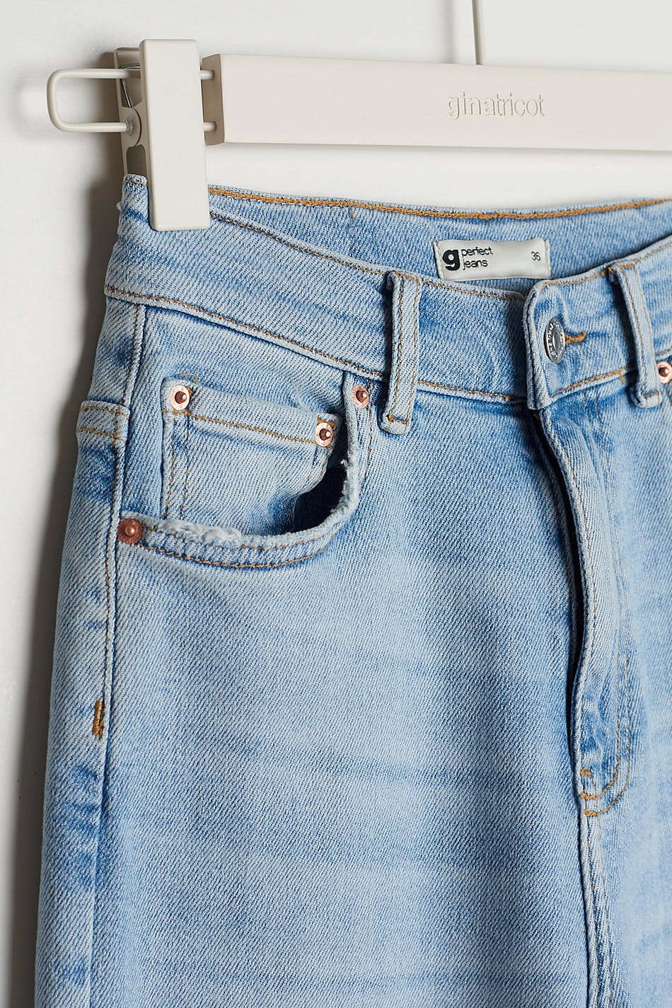 Comfy mom jeans