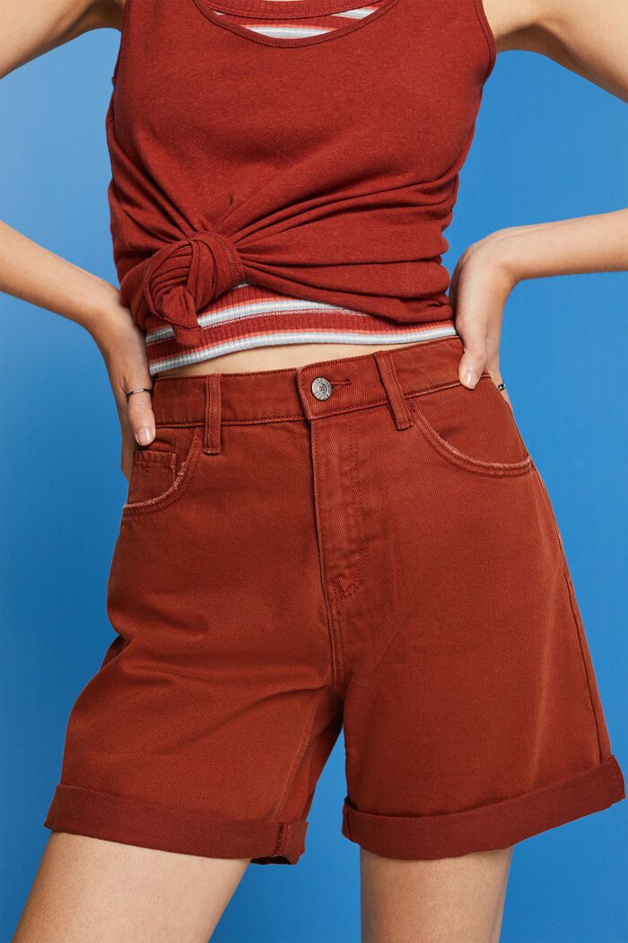 Jeansshorts mit hohem Bund und Umschlagsäumen