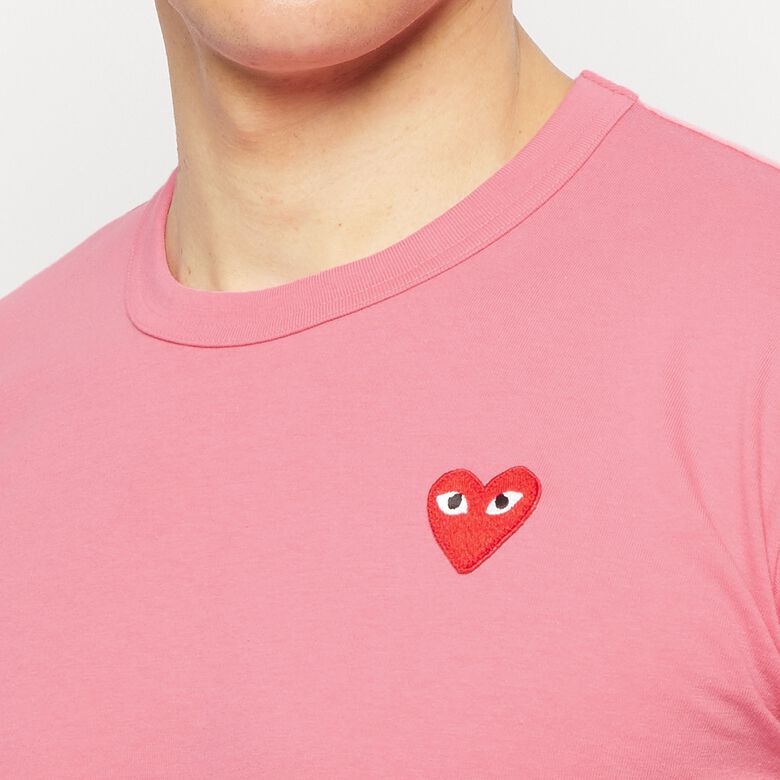 Comme des Garcons Play Play Red Heart T-Shirt pink