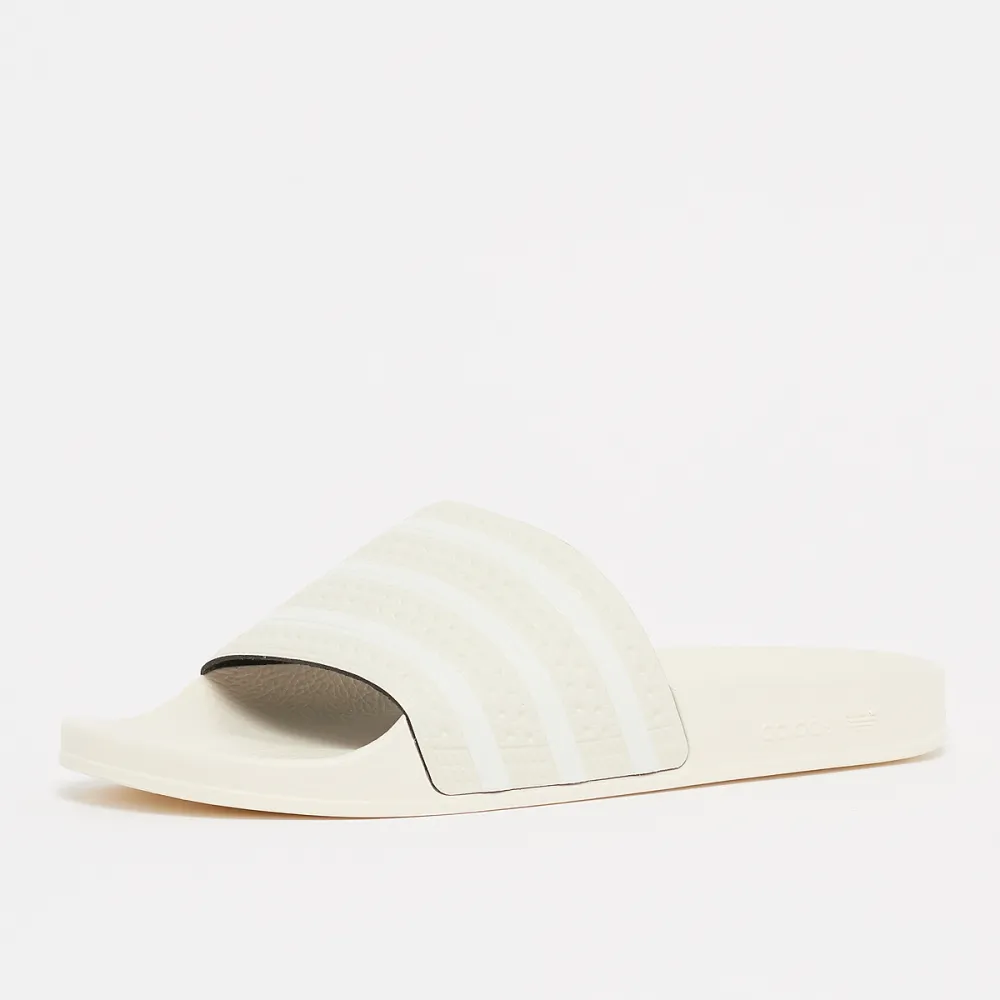 adidas adilette Badelatschen HQ1424 / braun