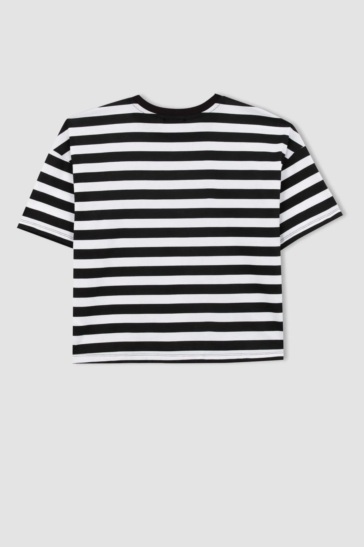 DeFacto  Coool Loose Fit gestreiftes Kurzarm-T-Shirt aus 100 % Baumwolle Z9735az23sp