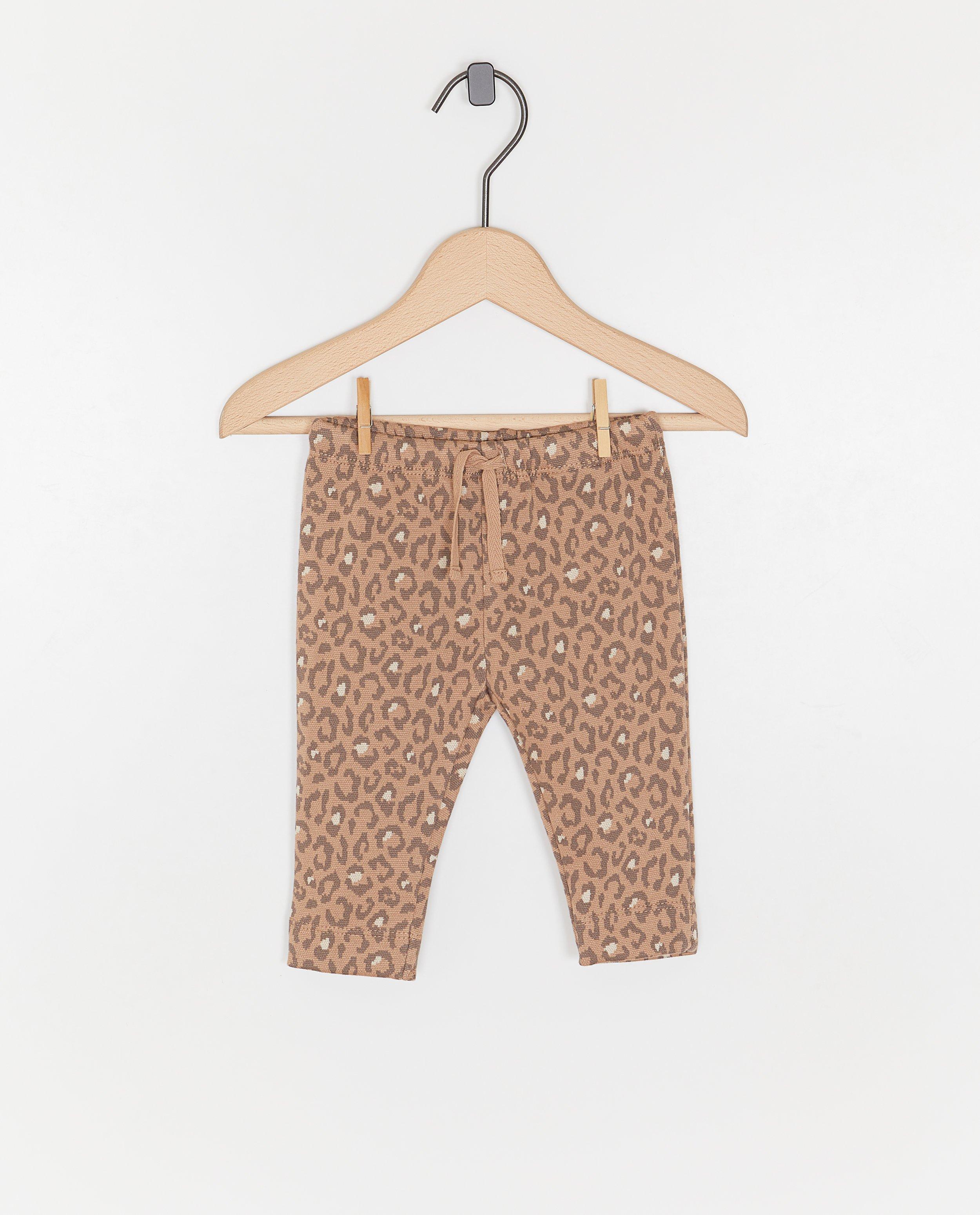Pantaloni maro cu imprimeu leopard pentru nou-născuți 50-68