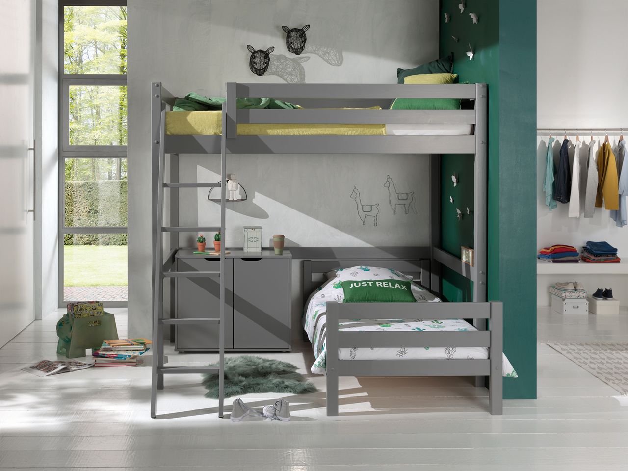 VIPACK Winkel Hochbett mit 2 Liegeflächen 90/140 x 200 cm und 2-trg. Kommode, Ausf. grau lackiert