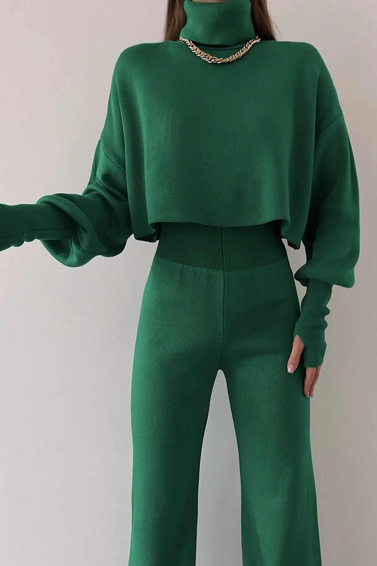 lovebox  Handgenähtes Strickoberteil und hoch taillierte grüne Strickhose, Doppelset 015