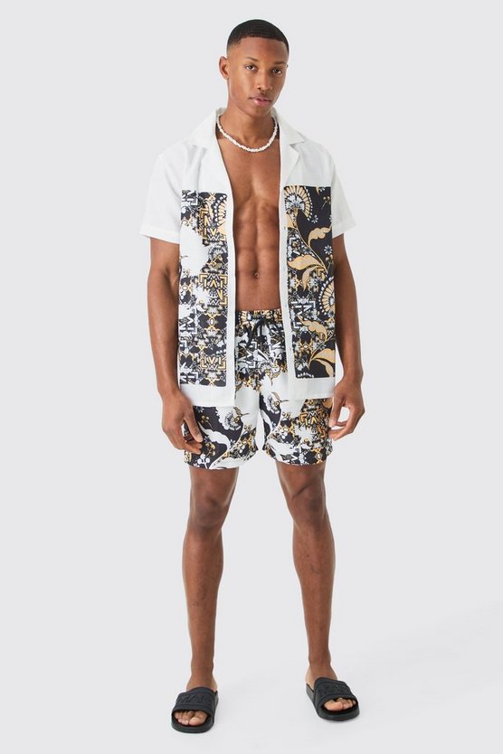 Gemustertes Hemd und Badehose