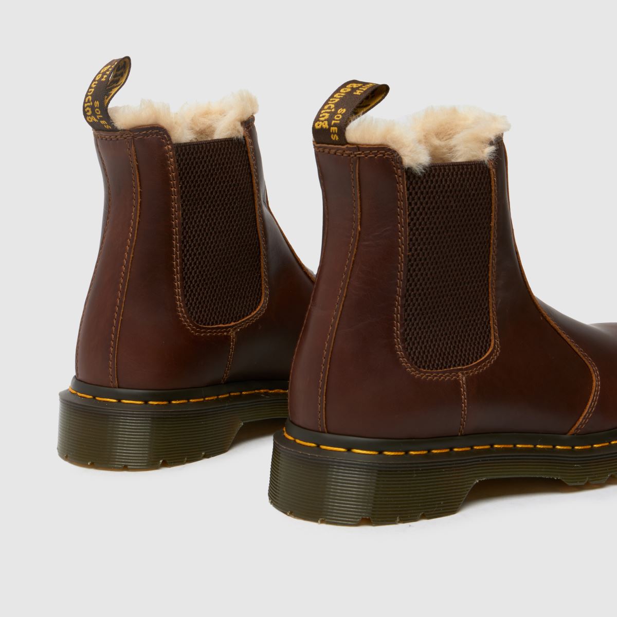 Dr. Martens 2976 Leonore csizma barna színben