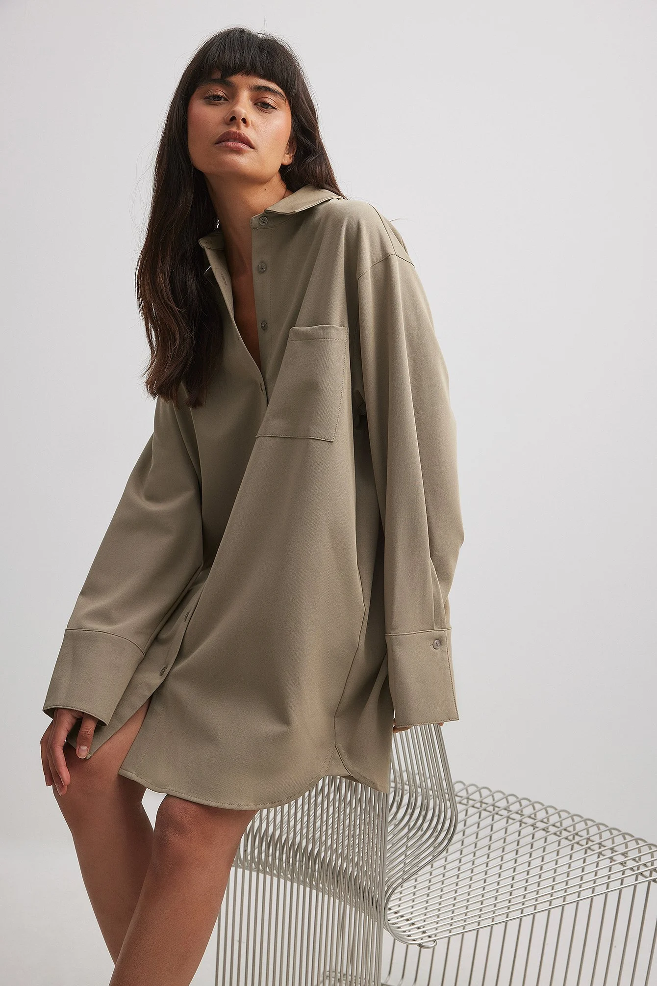 Übergroßes Hemdkleid