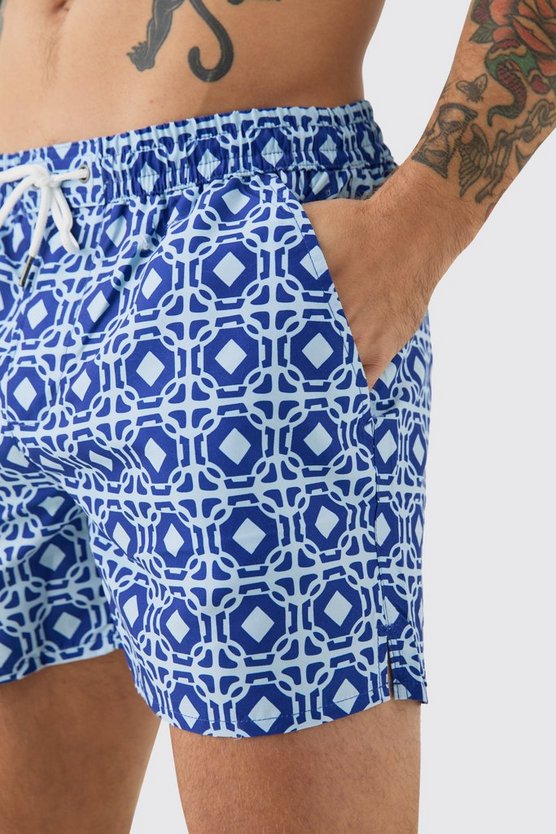 Kurze Badehose