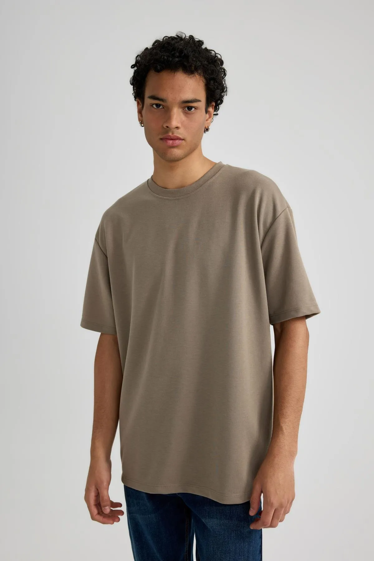 DeFacto  T-Shirt mit Rundhalsausschnitt in Oversize-Passform