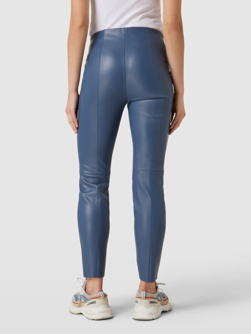 Hose in Leder-Optik in rauchblau
