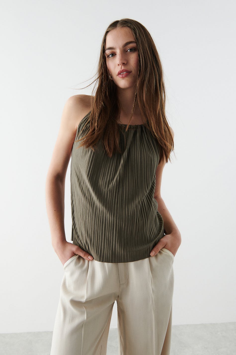 Tamara singlet