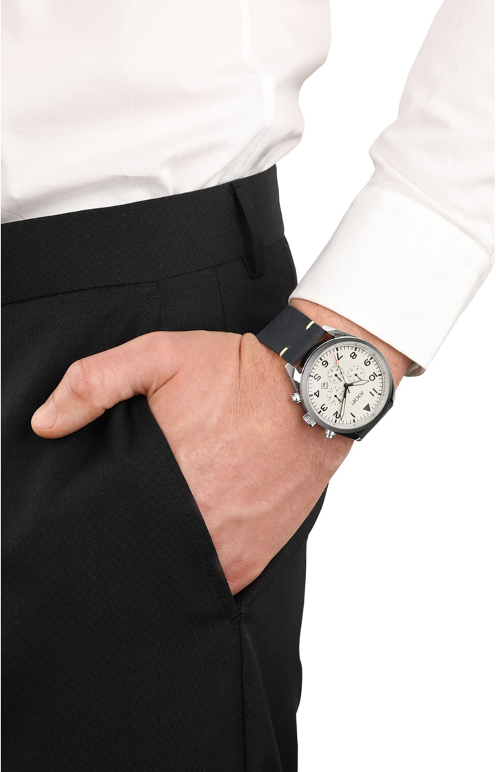 Herrenuhr in Silber