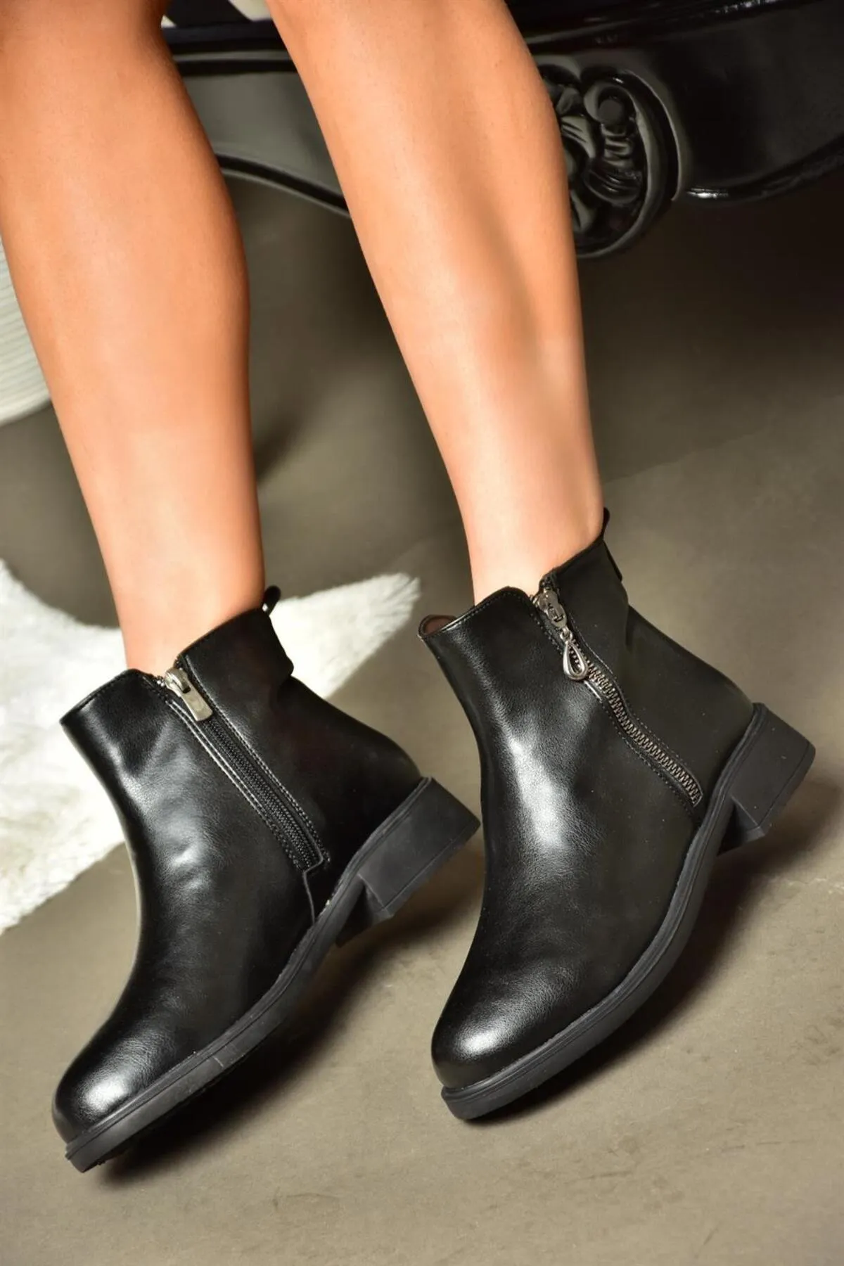 Fox Shoes  R374050409 Schwarze Damenstiefel mit niedriger Sohle