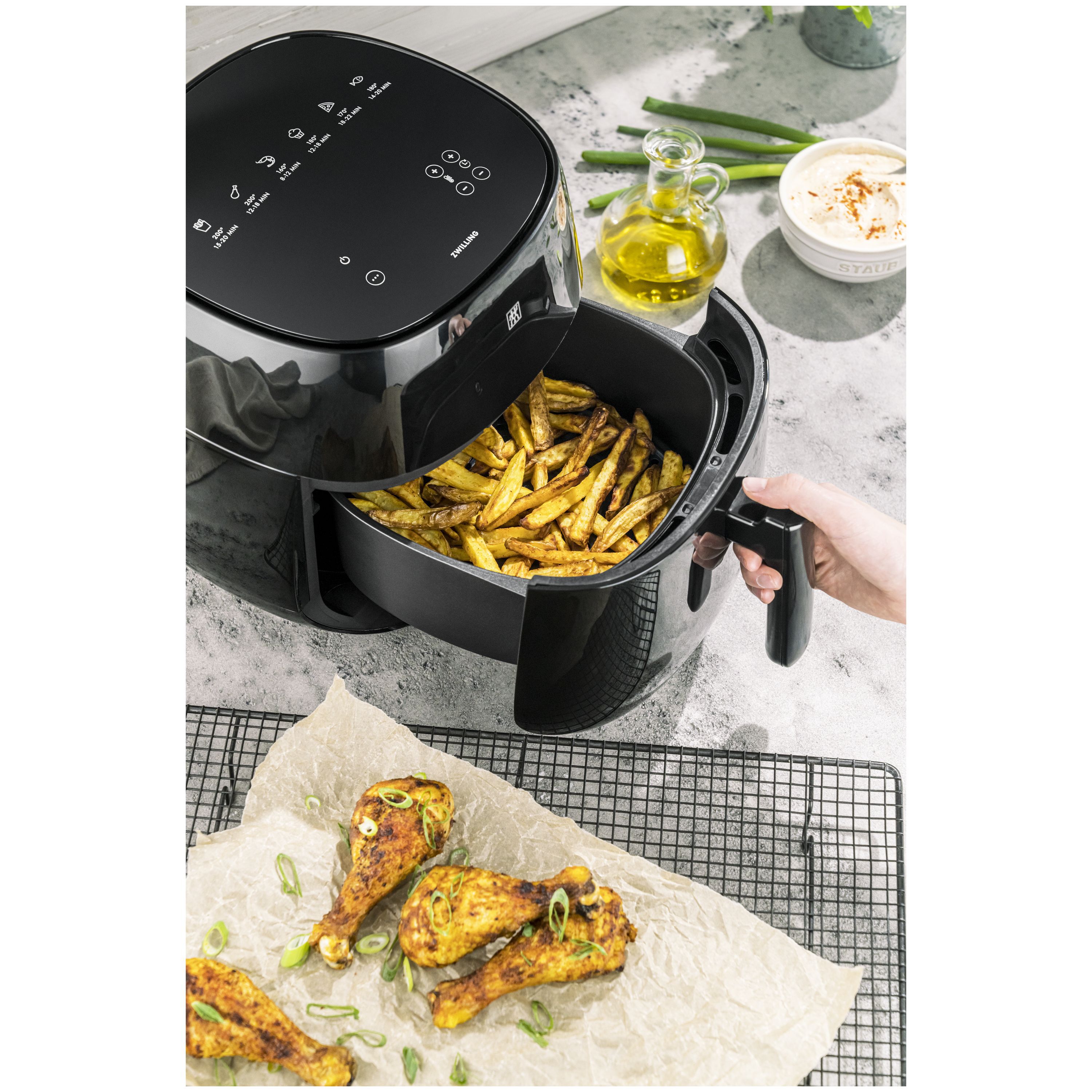 Heißluftfritteuse 4 l, Schwarz