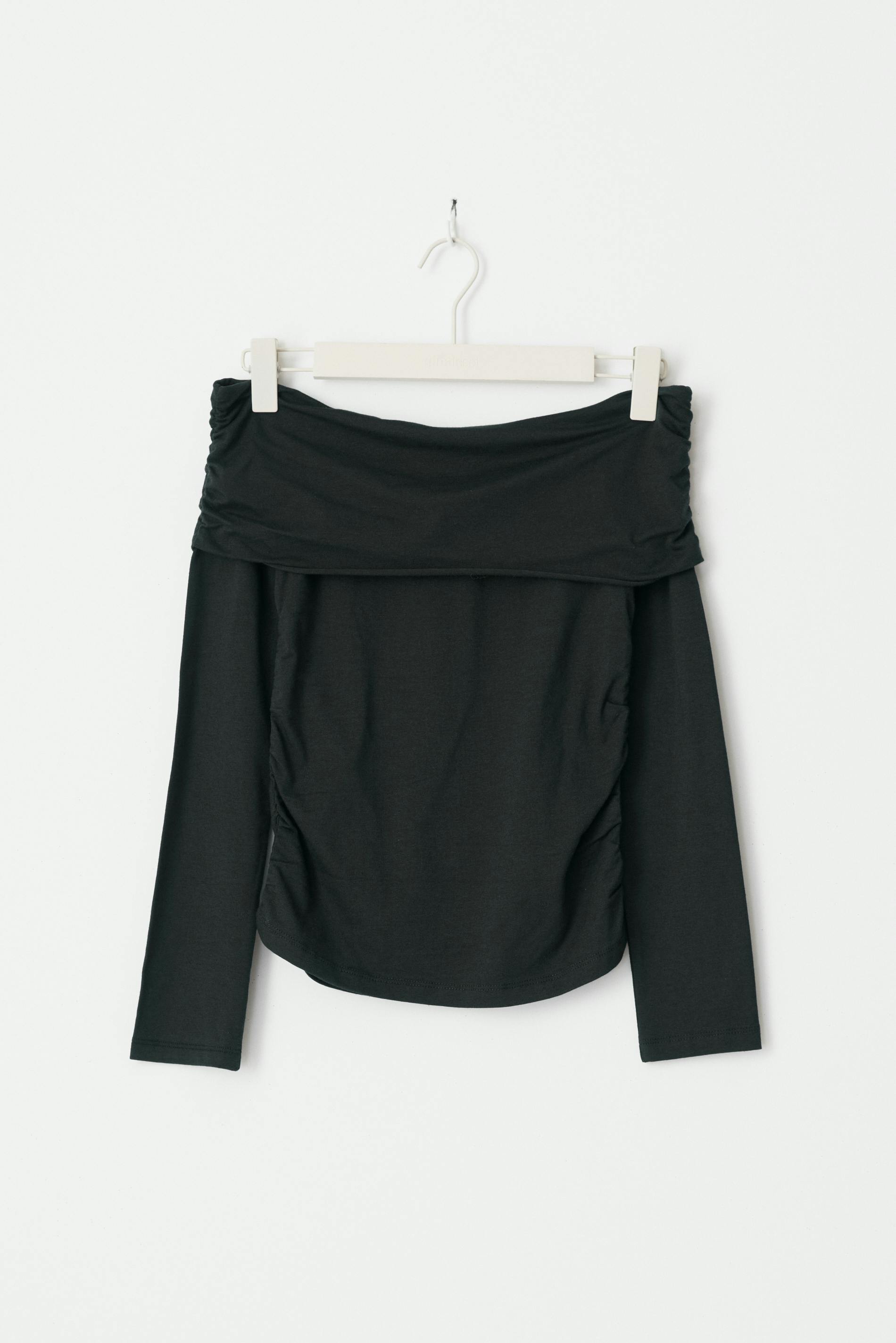 Y off shoulder top