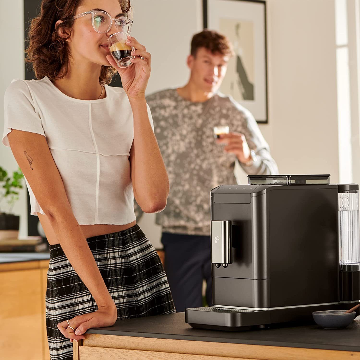 Tchibo Kaffeevollautomat Esperto 2 Caffè 2-Tassen-Funktion Caffè Crema Espresso