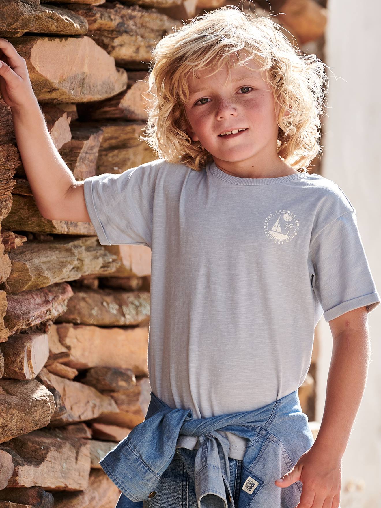 T-shirt maxi motif bateau au dos garçon bleu ciel