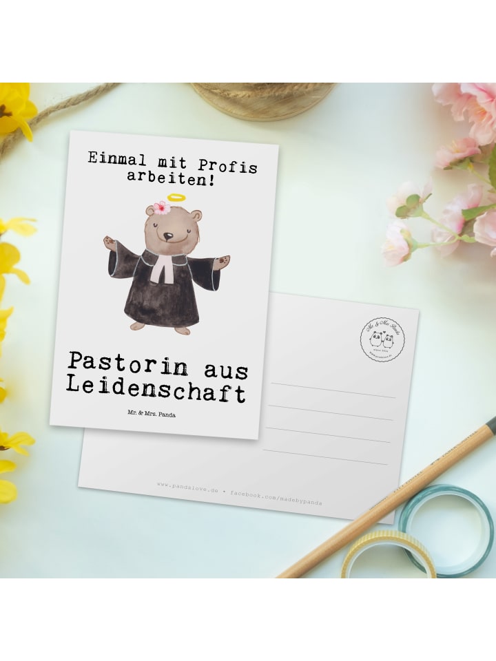 Mr. & Mrs. Panda Postkarte Pastorin Leidenschaft mit Spruch in Weiß günstig kaufen onesize