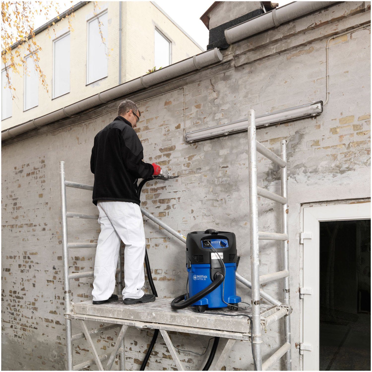 Nilfisk Nass-Trocken-Sauger ATTIX 30-21, 1500 W, Einschaltautomatik, Push&Clean
