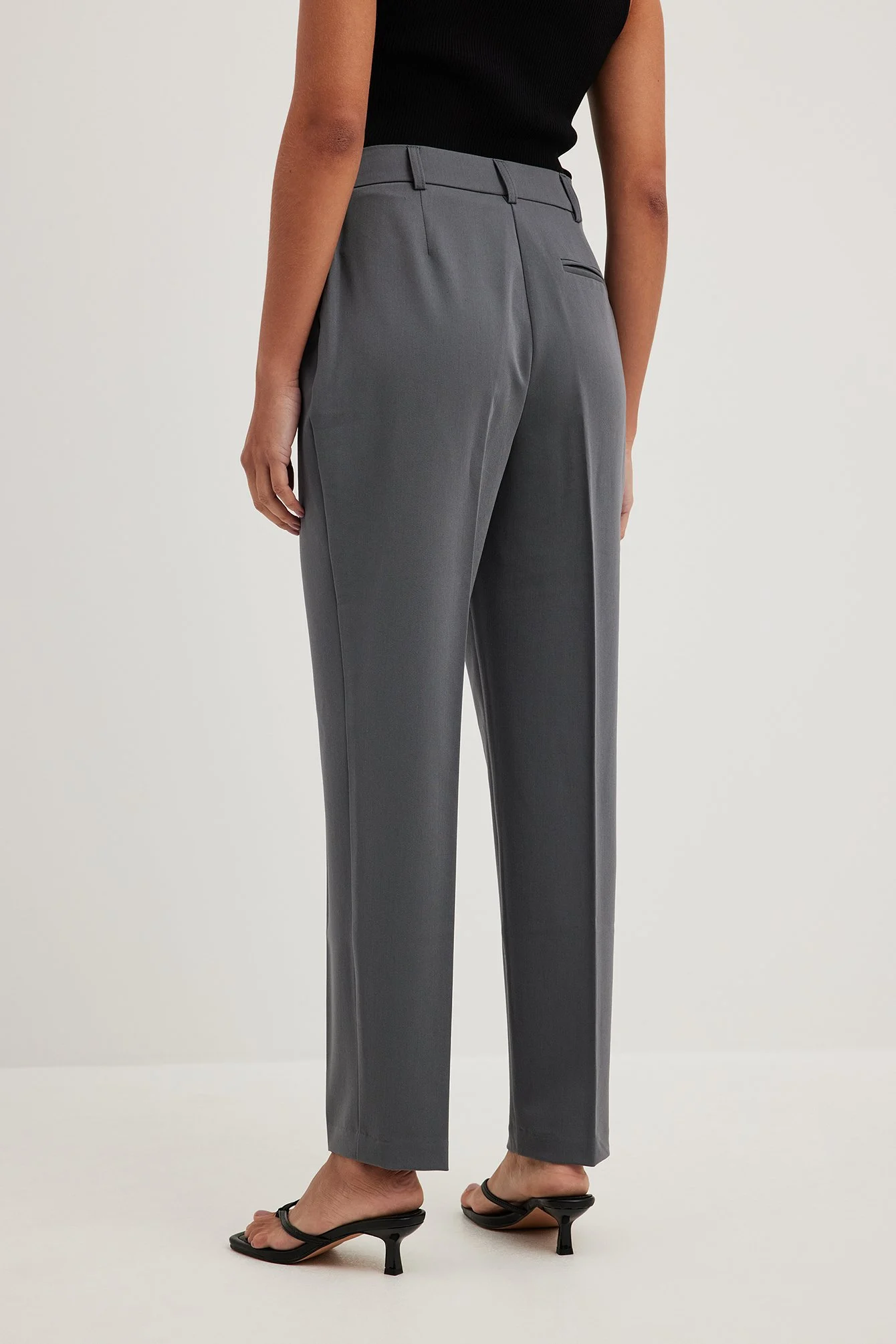 Gerade cropped Anzughose mit hoher Taille