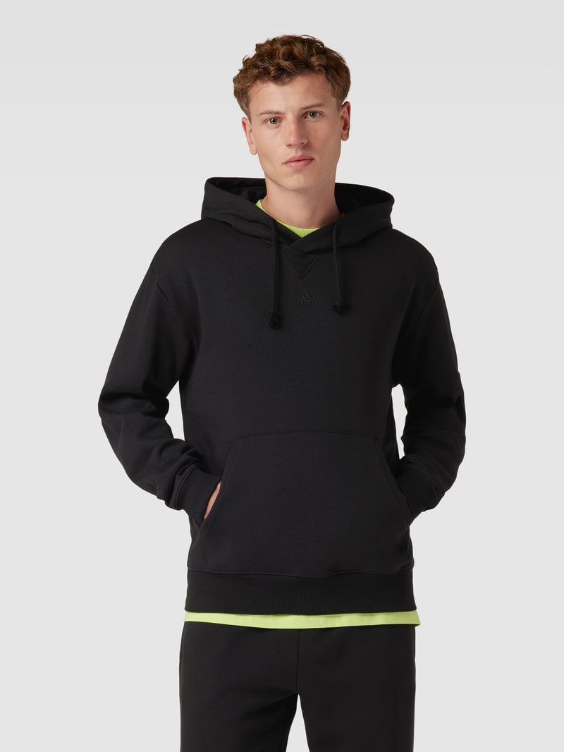 Hoodie mit Känguru-Tasche in schwarz