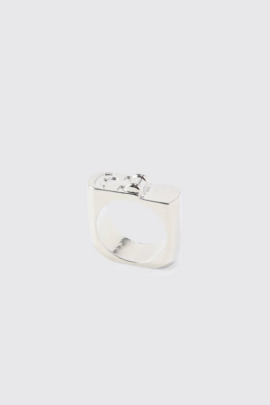 Silberner Ring mit Detail