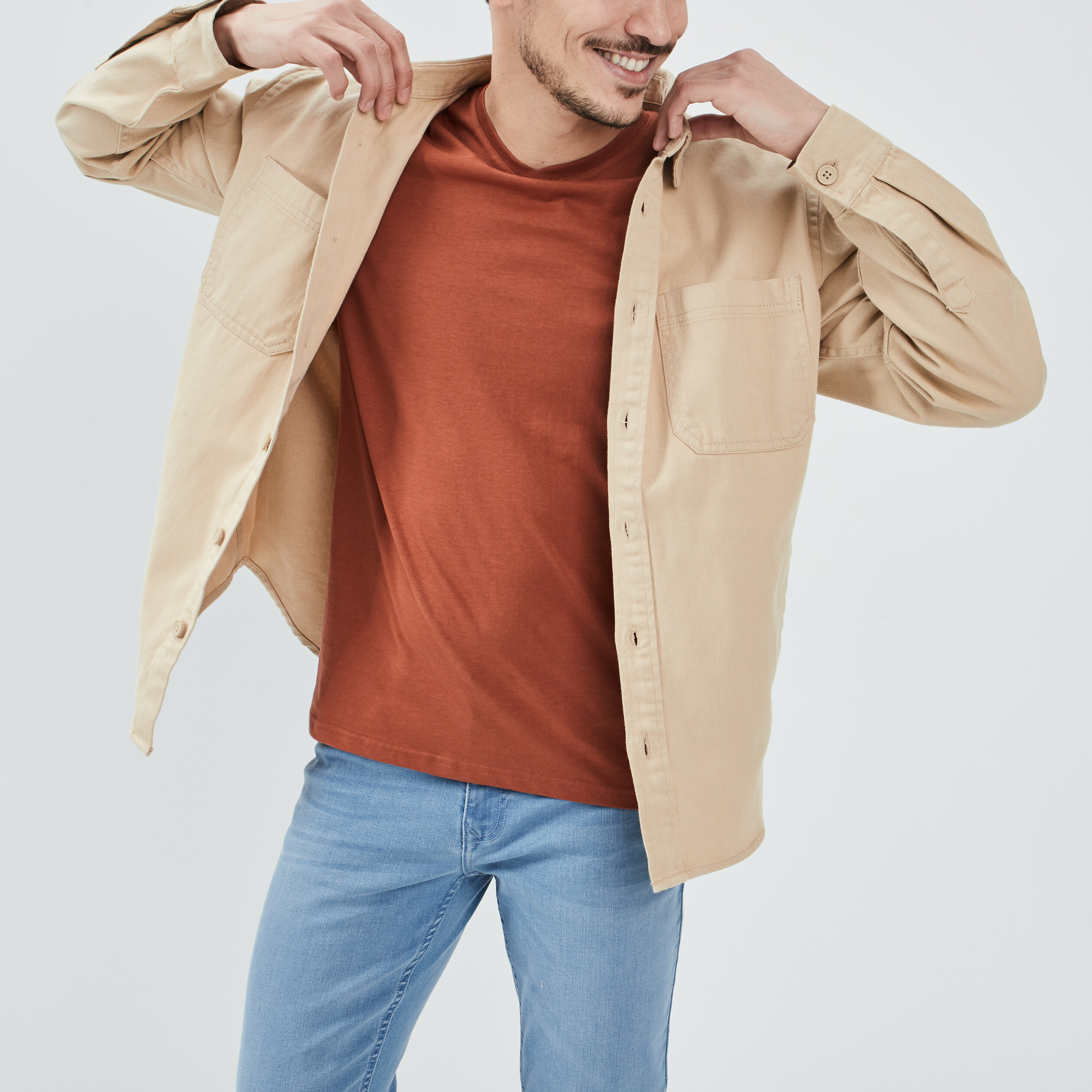 Chemise avec deux poches plaquées sable homme | La Halle