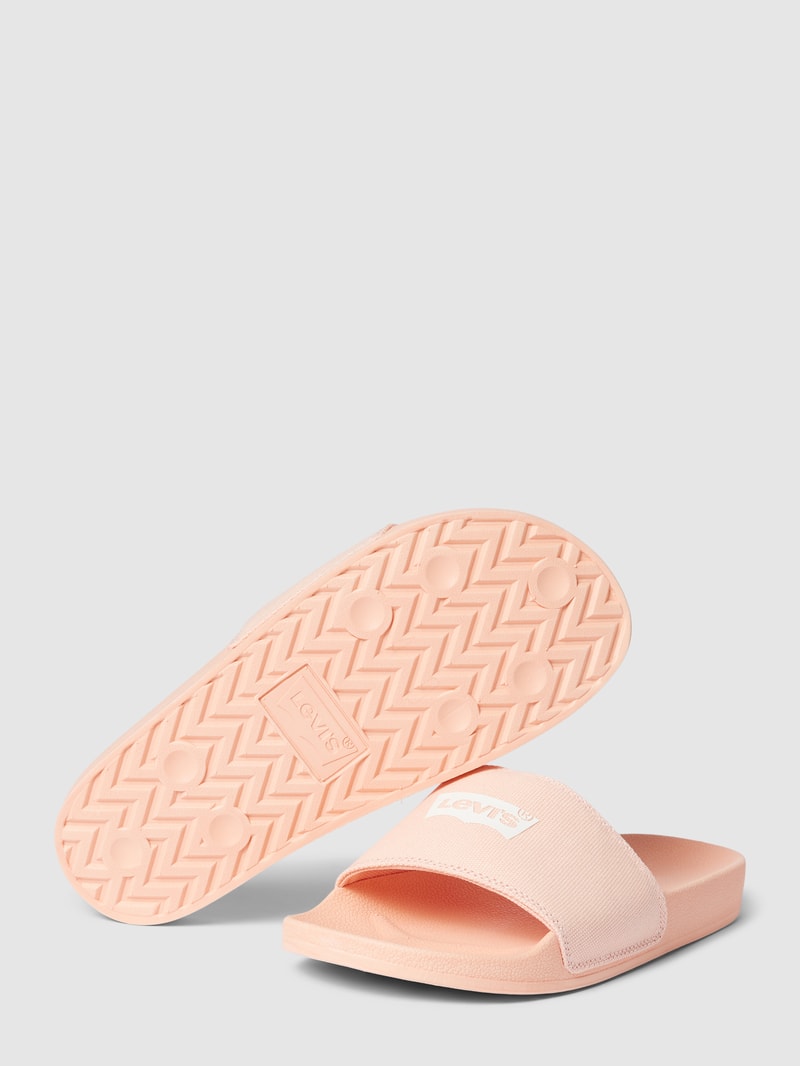 Slides mit Label-Print Modell 'JUNE' in lachs