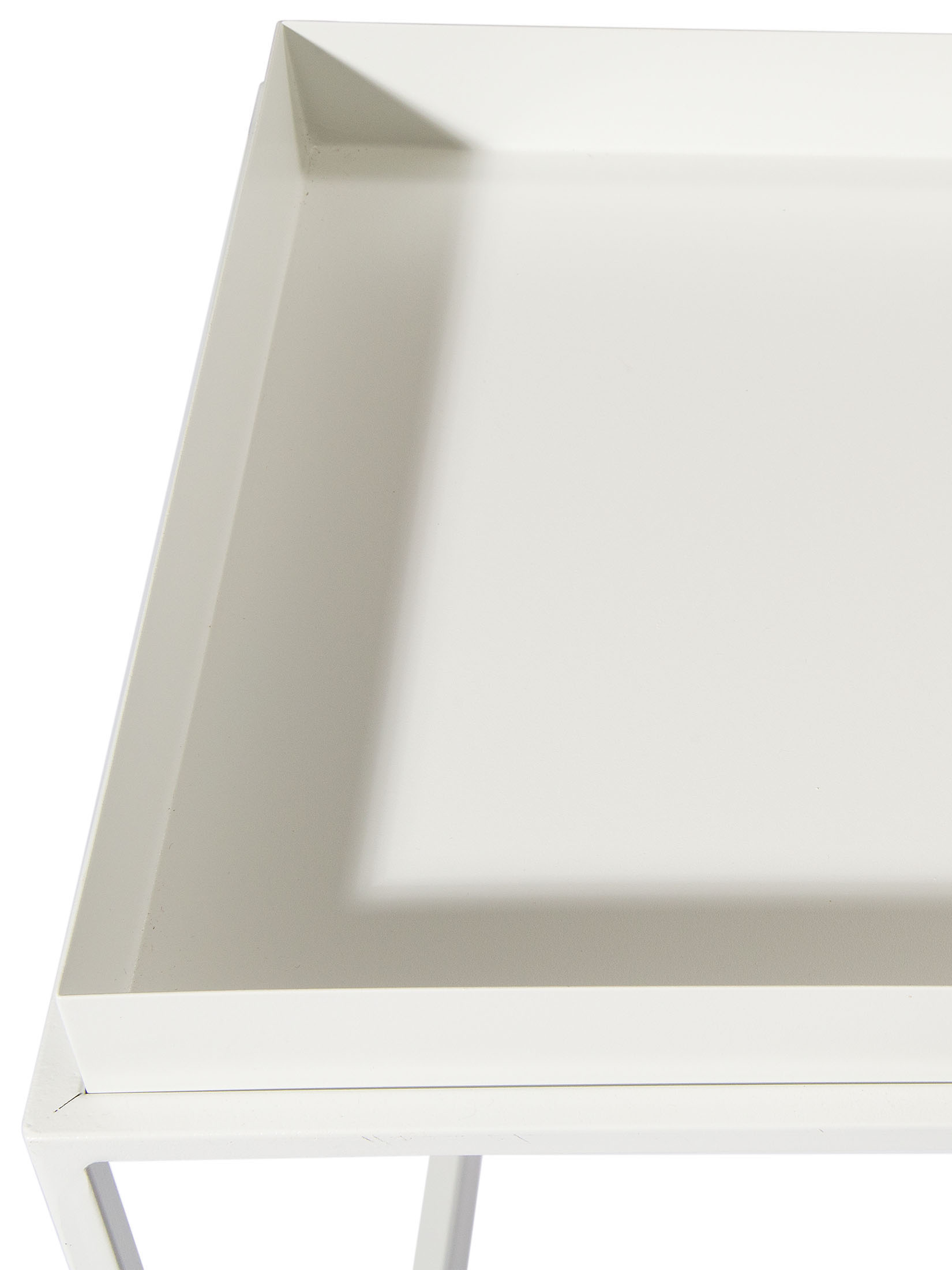 Calaria Tisch, Weiss