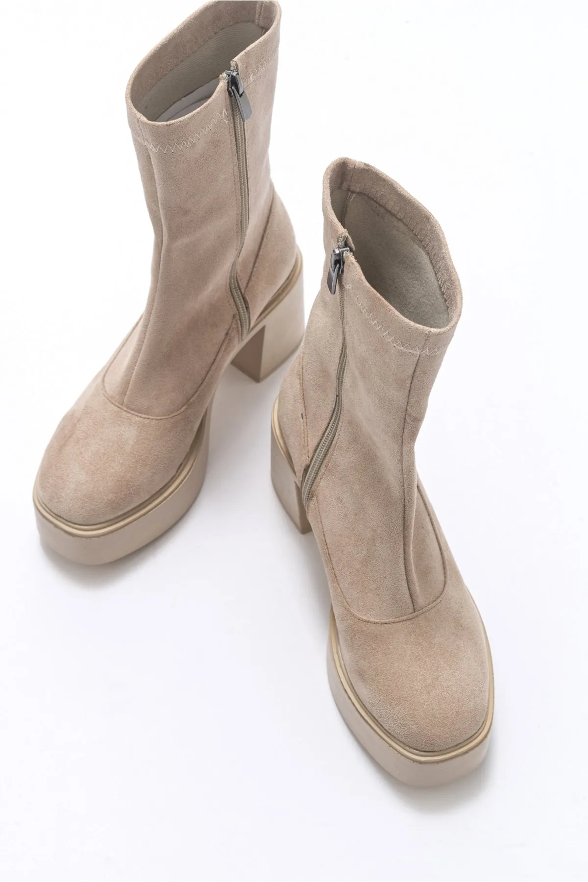 LuviShoes  Mohnbeige Wildleder-Damenstiefel