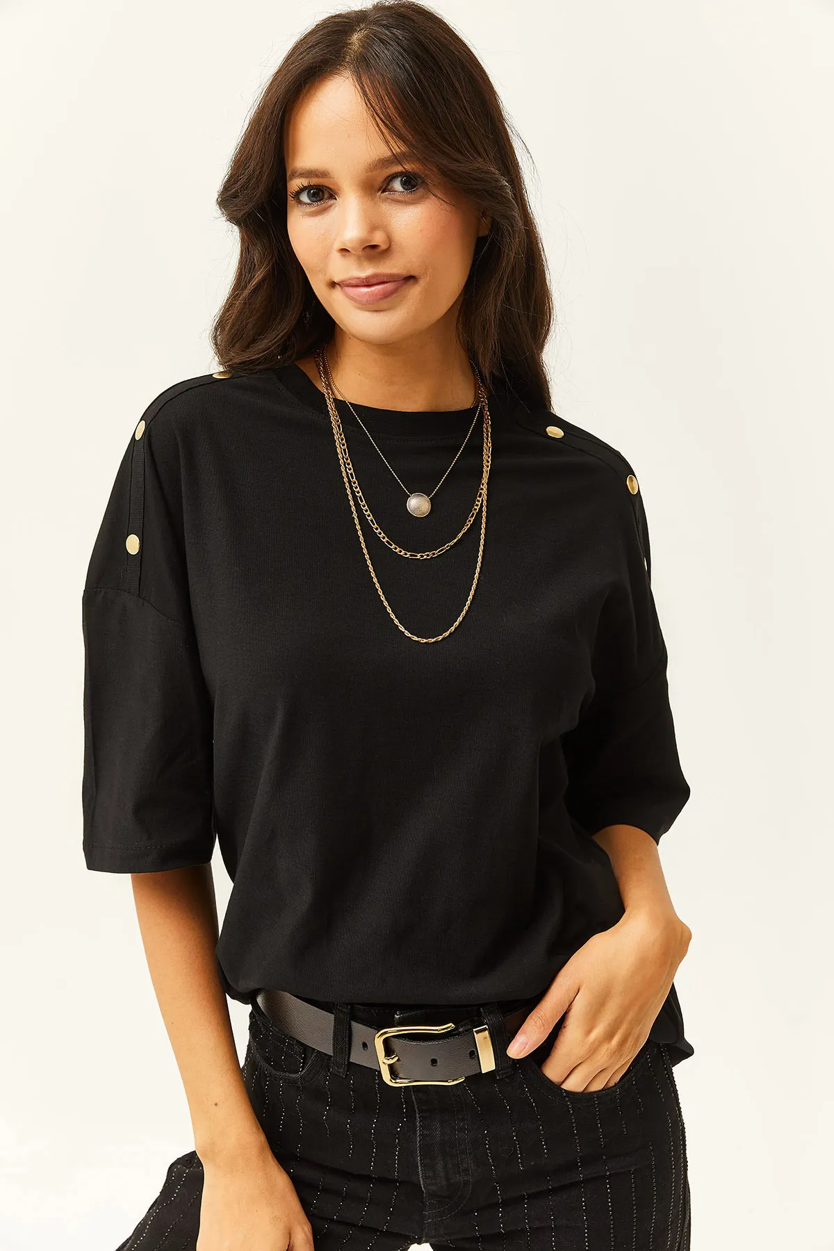 Olalook  Damen-T-Shirt aus Baumwolle mit schwarzen Schultern und goldfarbenen Knöpfen TSH-19000763