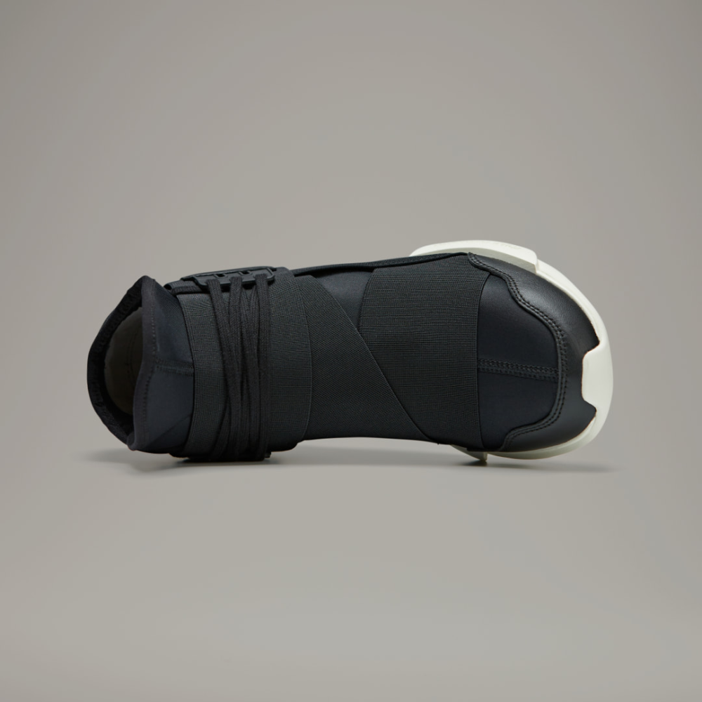 adidas Qasa IG4073 / schwarz