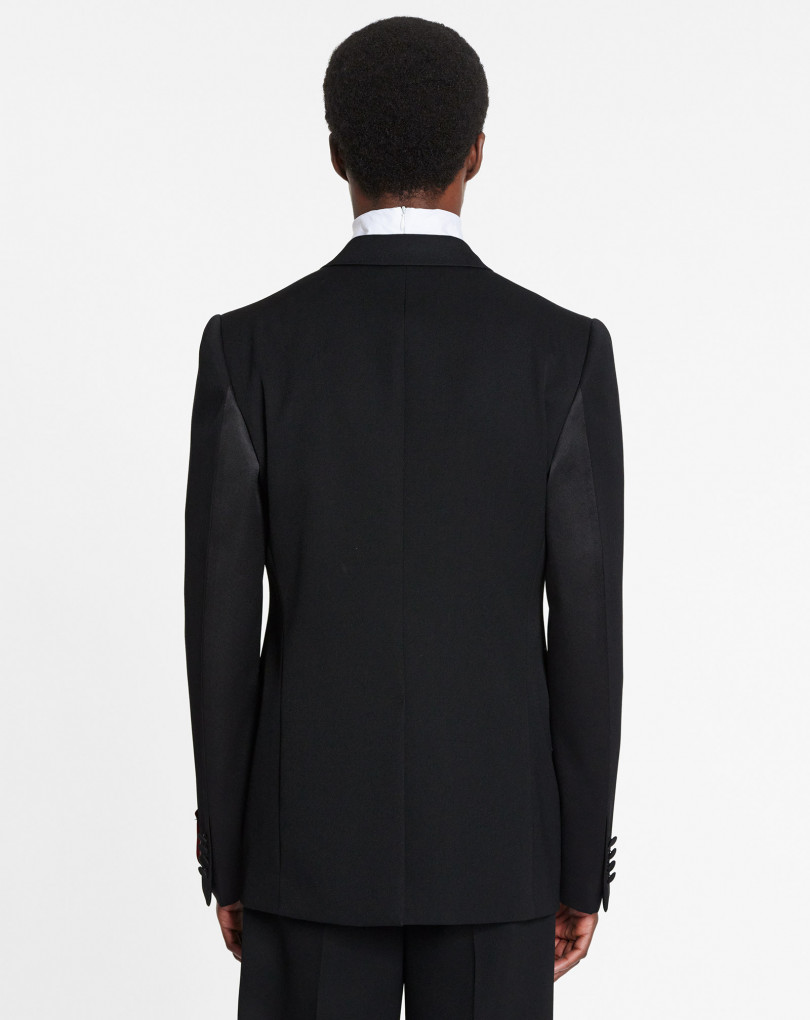 VESTE DE SMOKING À DOUBLE BOUTONNAGE AVEC PANNEAUX CONTRASTÉS