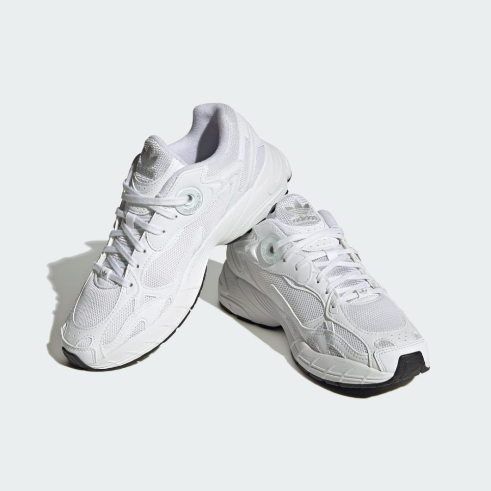 adidas Astir IE9887 / weiss