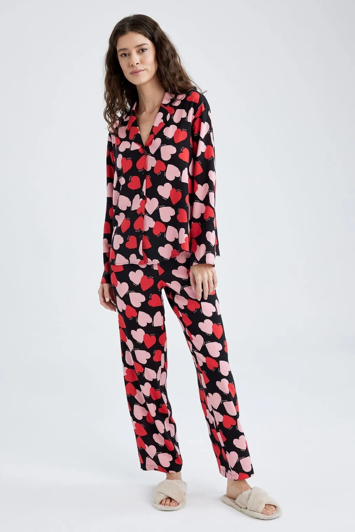 DeFacto  Fall In Love Regular Fit Pyjamahose aus Viskose mit Herzmuster