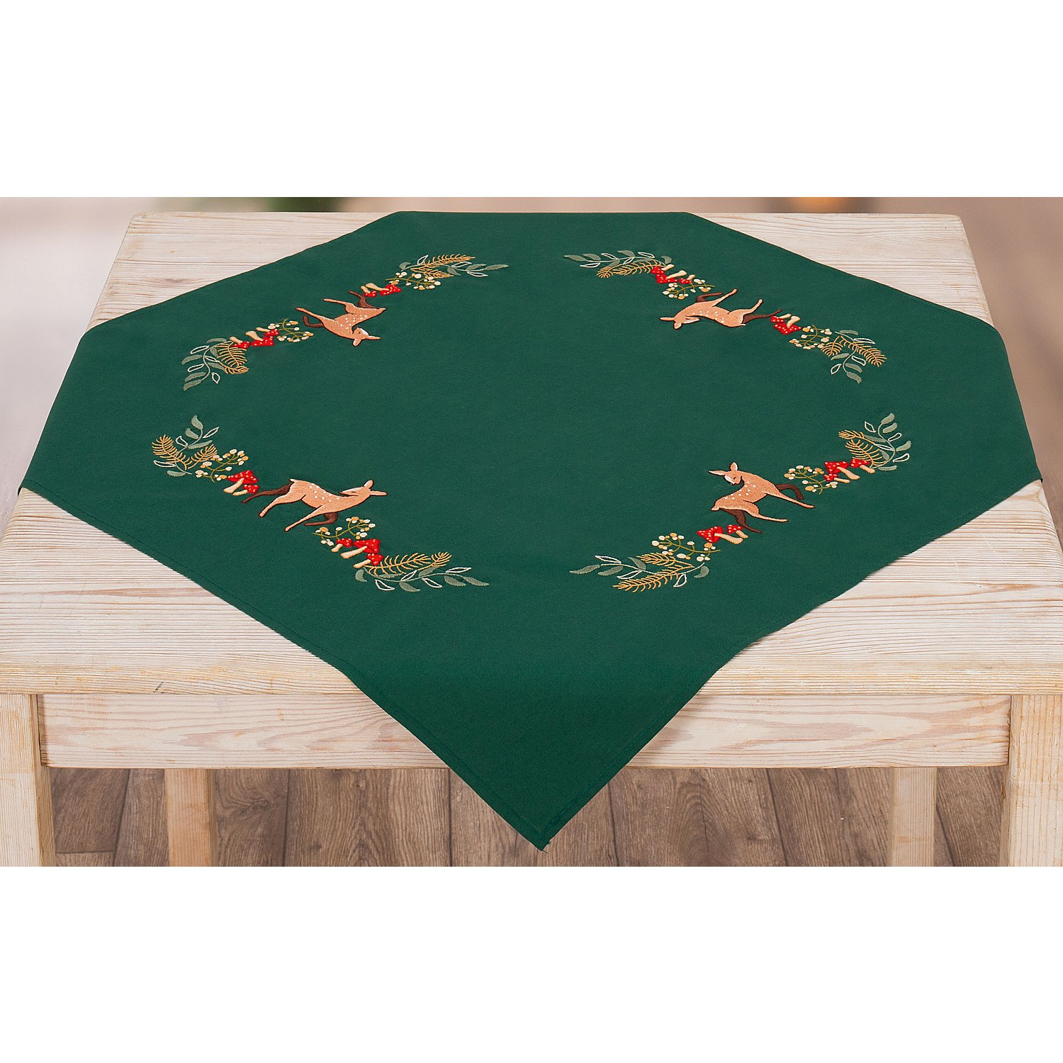 Stickmitteldecke 