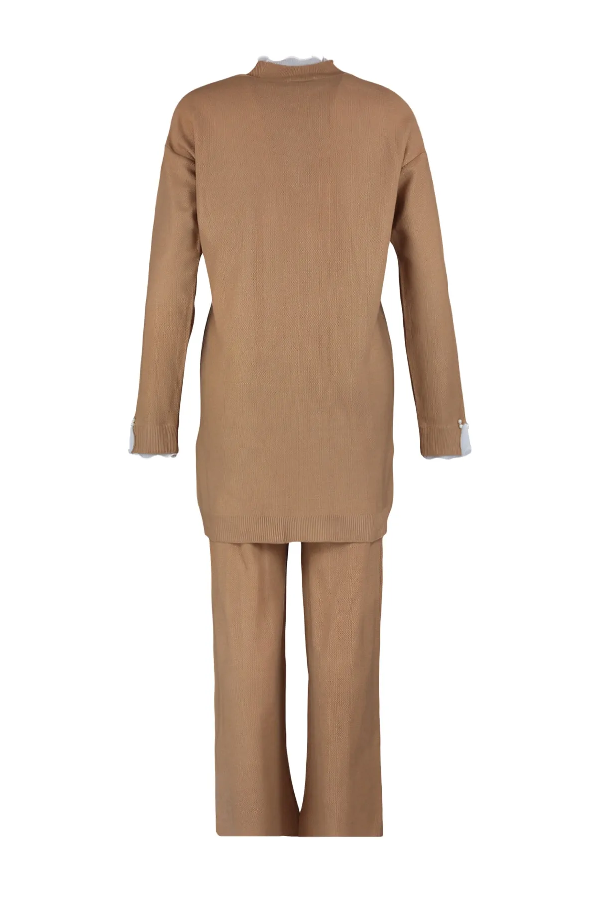 Trendyol Modest  Kamelfarbenes Strickset aus Pullover und Hose mit Perlen- und Tülldetails TCTAW23US00088