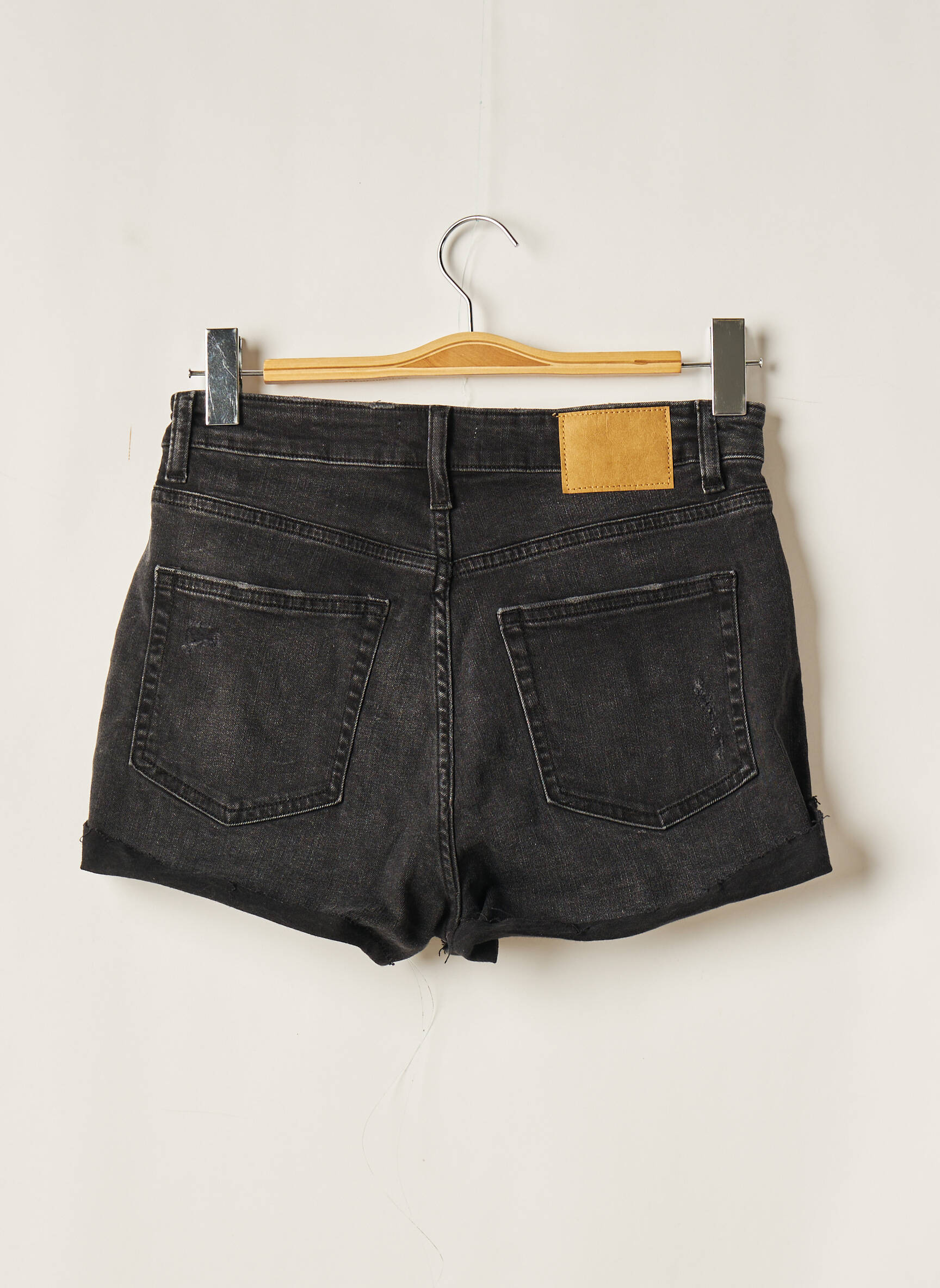 H M Shorts 1 Femme couleur noir
