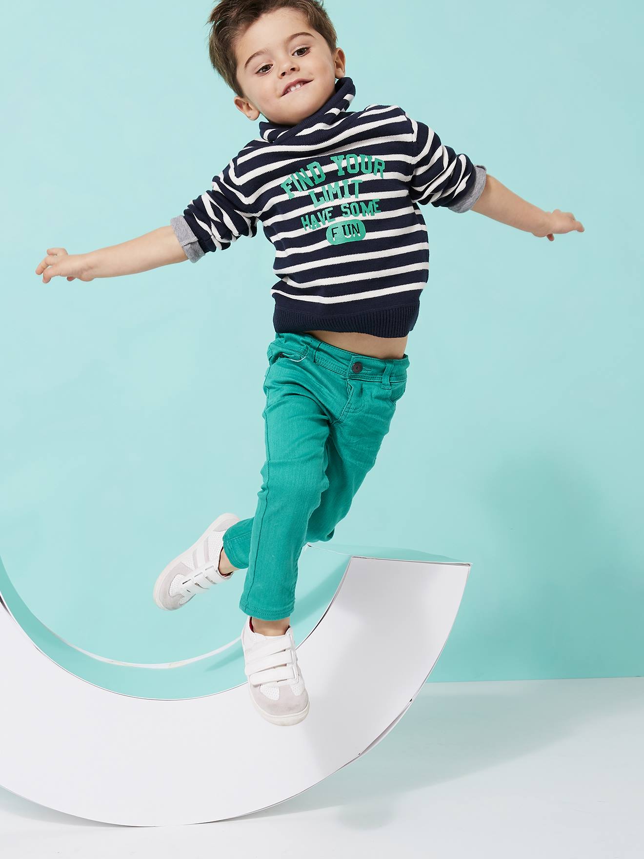 Slim garçon vert