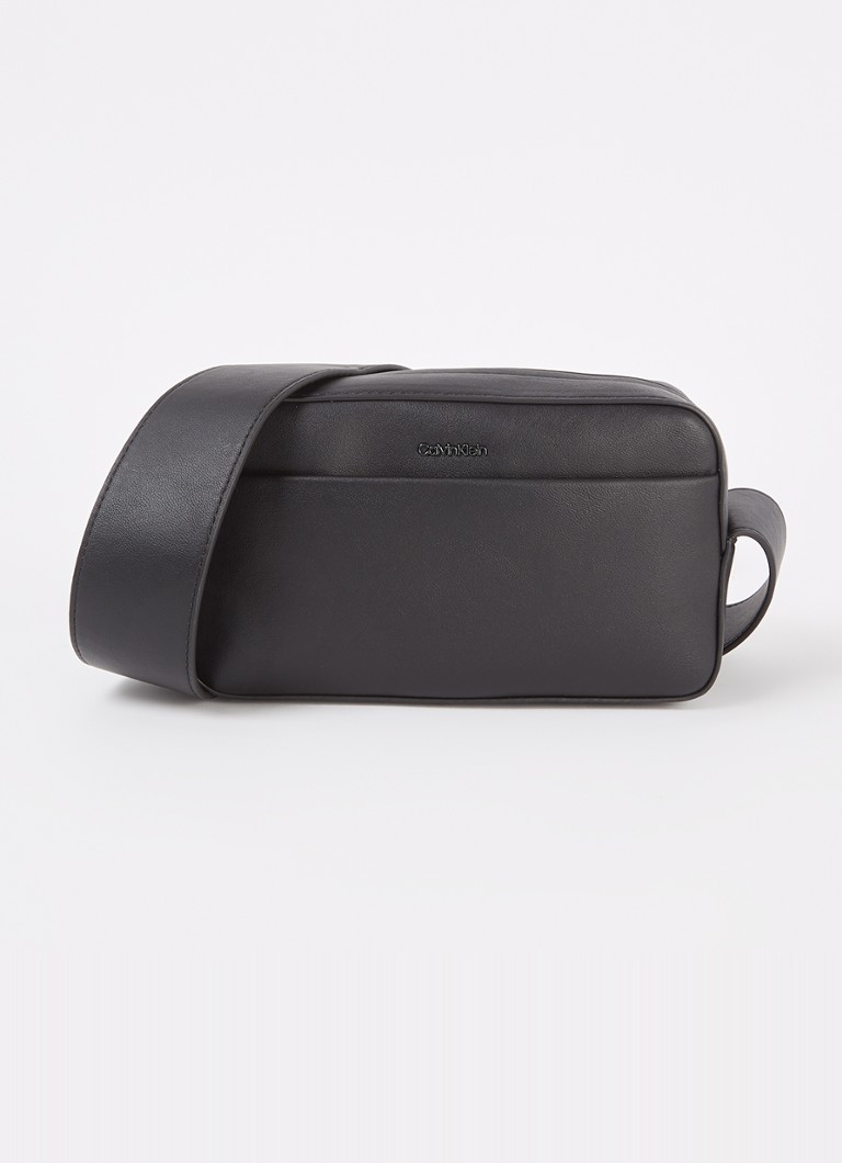 Calvin Klein Refined Camera plecu soma ar logotipu