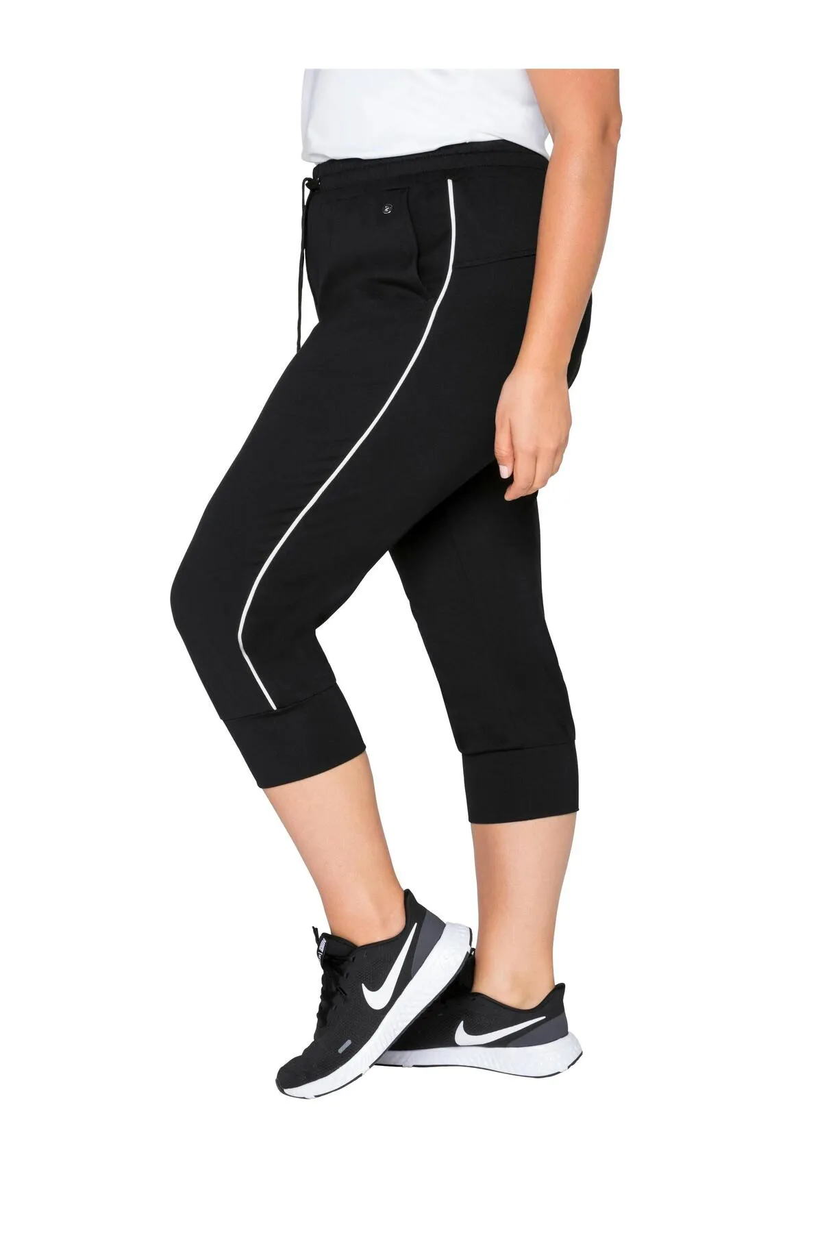 Sheego  Kurze Sporthose - Schwarz - Mittlerer Bund