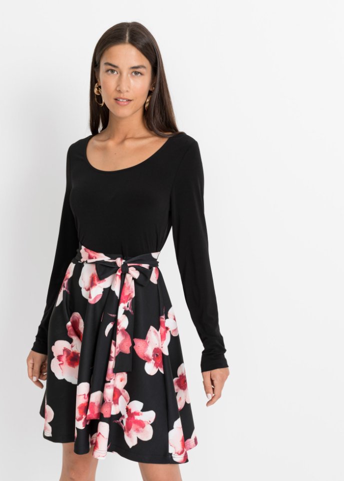 Kleid mit Schleife