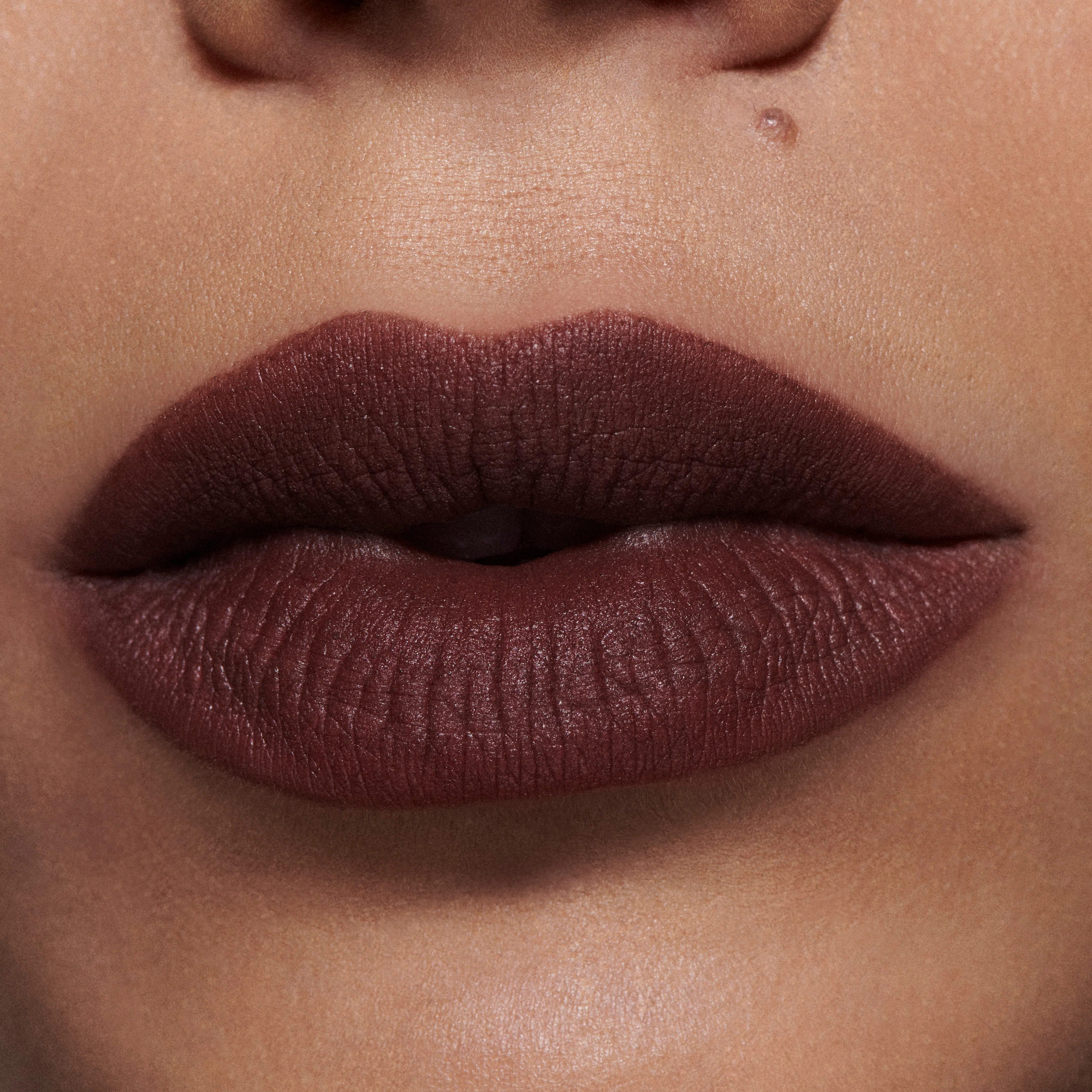Lūpų dažai „Powder Kiss“ skysti lūpų dažai - Lūpų dažai