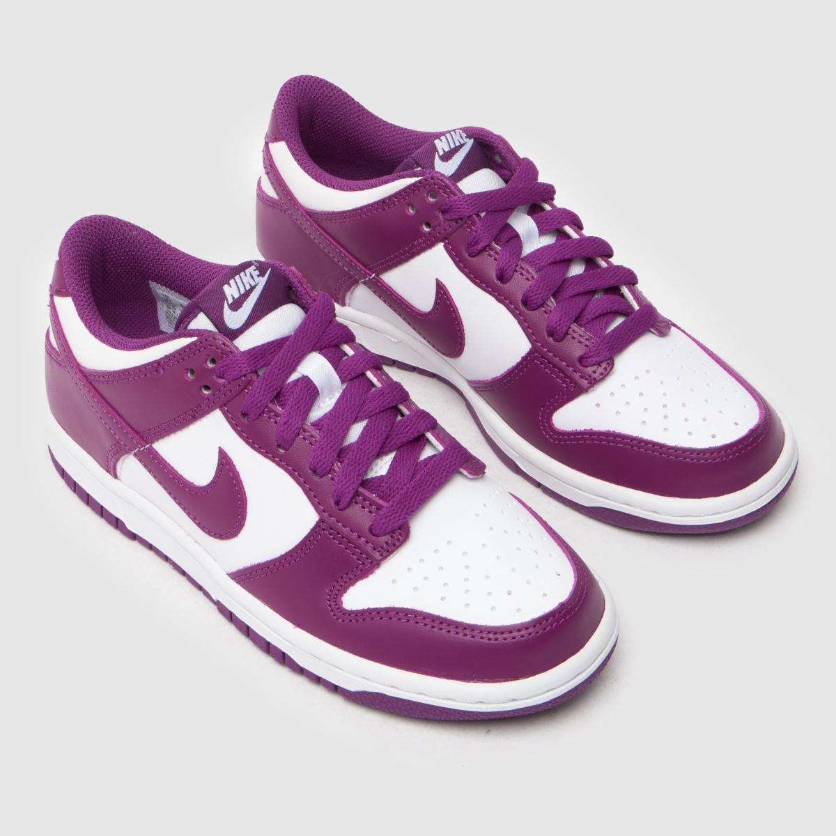 Belo-vijolični športni copati Nike Dunk Low za dekleta