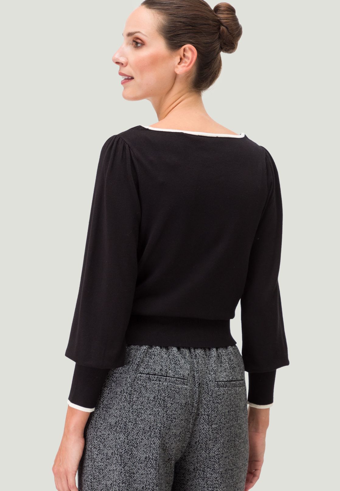 Pullover mit Kontrastdetail