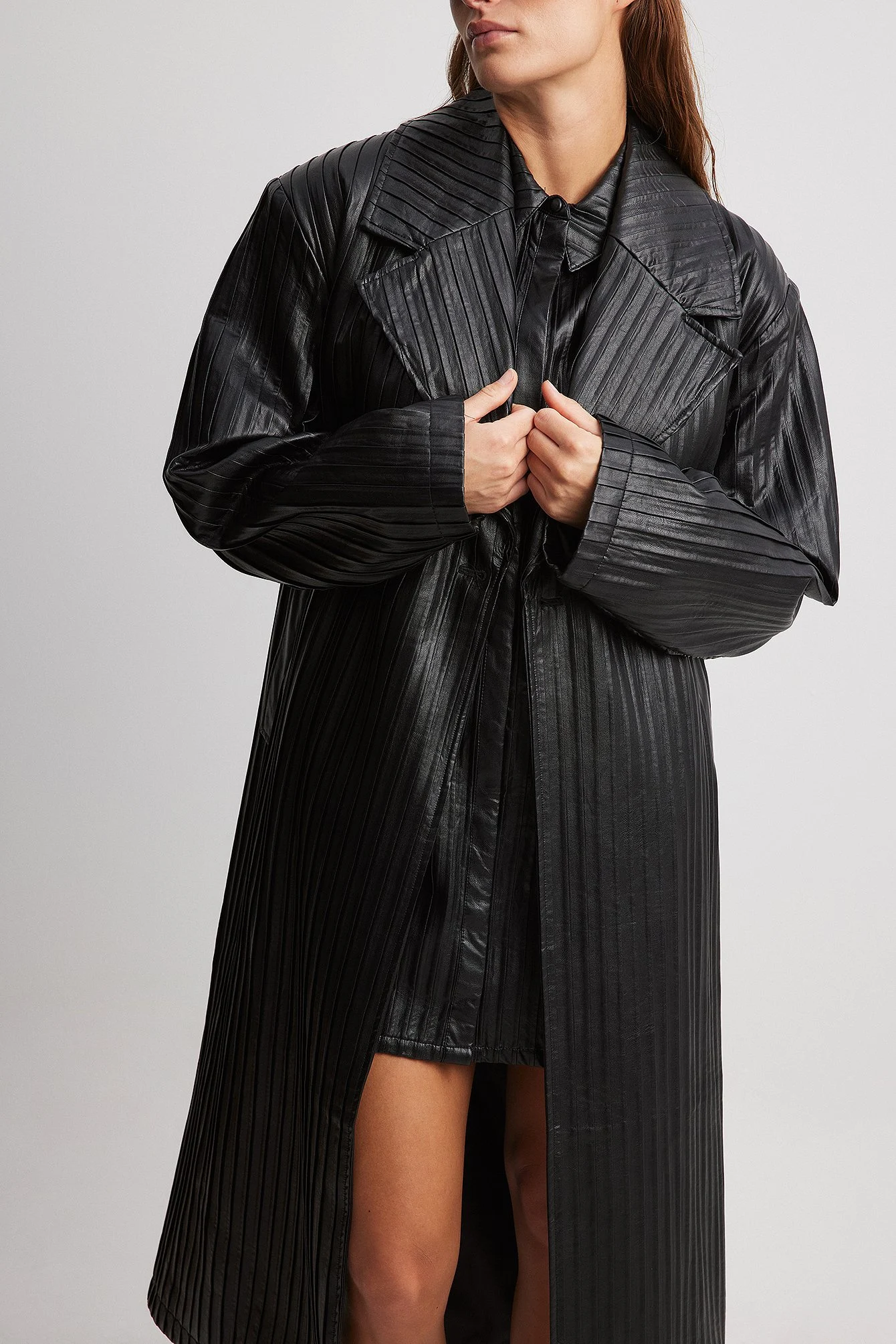 Oversized PU-Trenchcoat mit Plissé-Detail